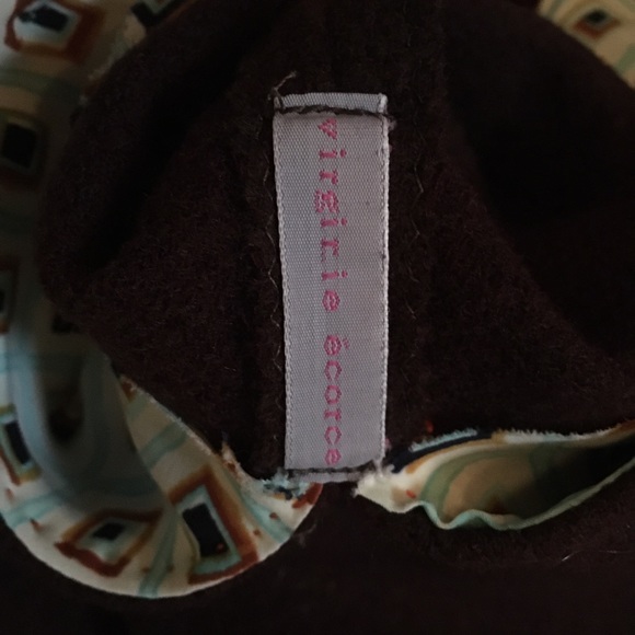 Beautiful brown wool kids dress. - Picture 3 of 3